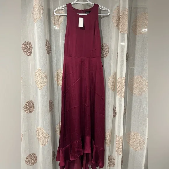 Dress - Picture 1 of 2